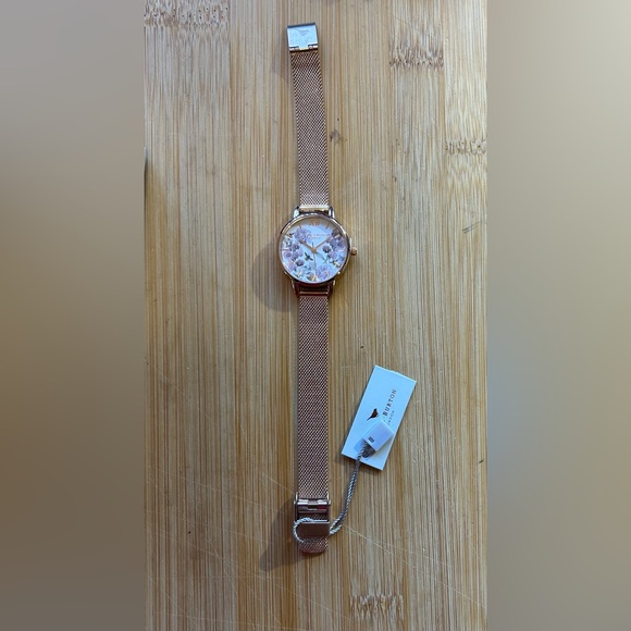 Olivia Burton Enchanted Garden Watch With 30mm White Floral Face & MeshBracelet - Picture 8 of 12